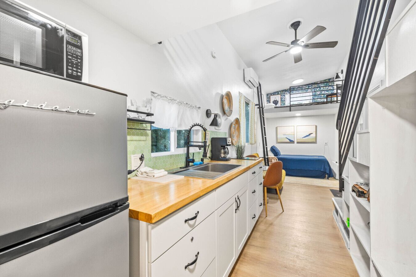 Fridge, microwave, stovetop, toaster