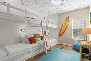 5 bedrooms, travel crib, free WiFi, bed sheets