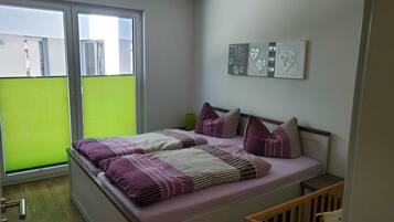 1 chambre, fer et planche à repasser, Wi-Fi, draps fournis