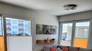 Living area - Modern, barrier-free apartment with garden access and terrace (Plauen)