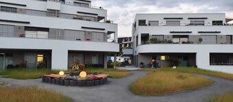 Modern, barrier-free apartment with garden access and terrace