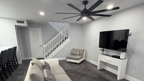Living area - LUXE LOFT NAPLES (Naples)