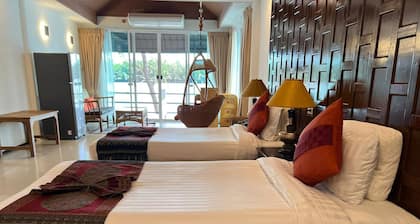 No7 Double Suite, Rainbow Arokaya Welnes