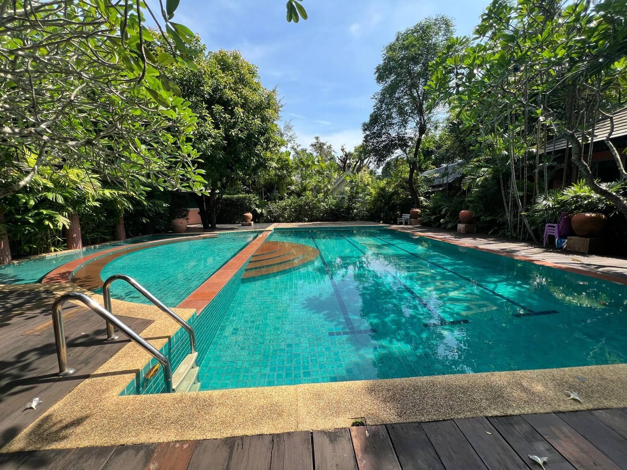 Room, 1 Bedroom, Accessible, Smoking | Pool | Outdoor pool