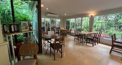 Room-rainbow Arokaya Holistic Longevity