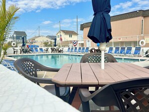 Ulkouima-allas, lämmitetty uima-allas