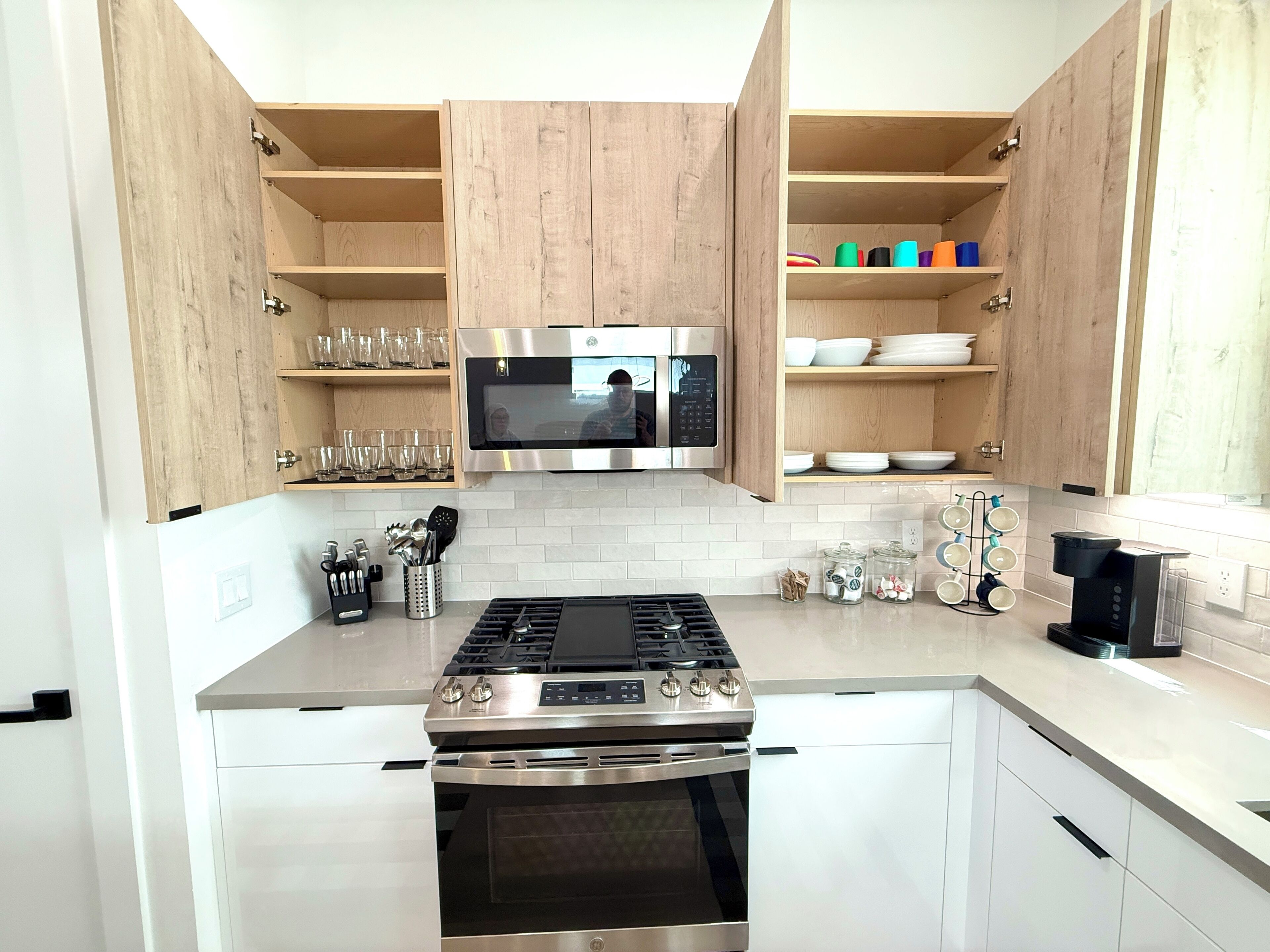 Microwave, oven, stovetop, dishwasher