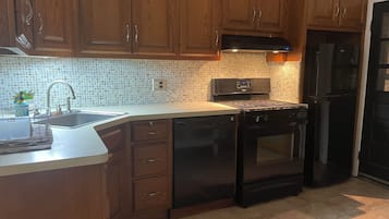 Microwave, oven, stovetop, dishwasher