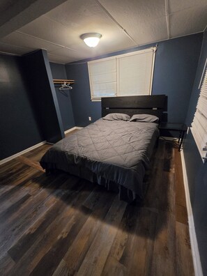 4 室のベッドルーム、WiFi (無料)