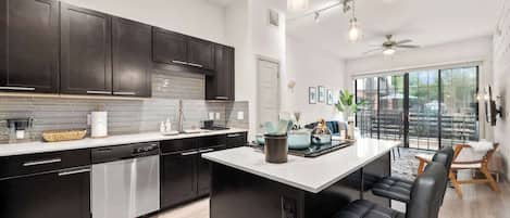 Fridge, microwave, oven, stovetop