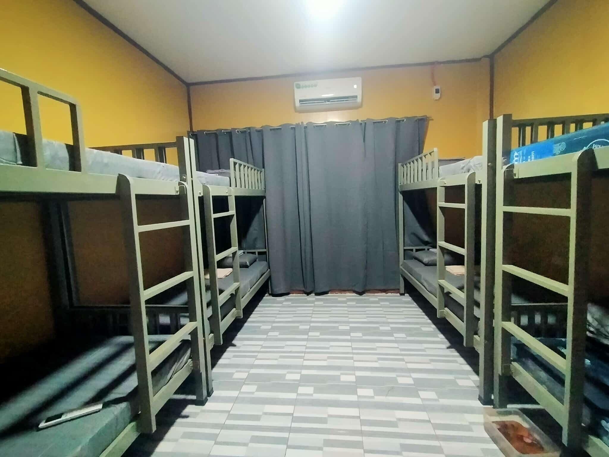 Decoración personalizada, muebles diferentes y wifi gratis 