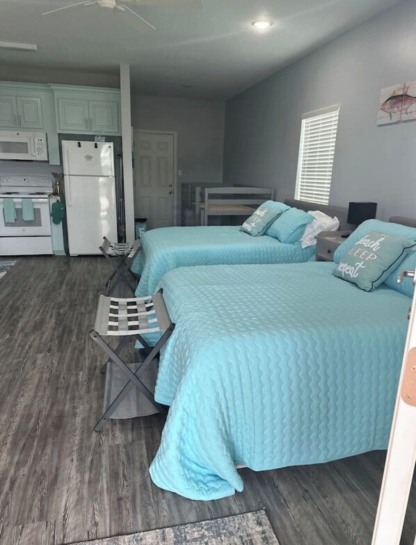 Suite estudio Deluxe, balcón, vista al canal | Wifi gratis 