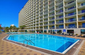 Et oppvarmet basseng