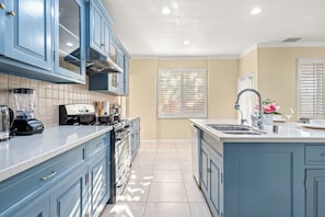 Fridge, microwave, oven, stovetop - Elegant & Quiet 4BR Home  7 Beds 2.5BA Near 71 Fwy (Chino Hills)