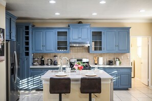 Fridge, microwave, oven, stovetop - Elegant & Quiet 4BR Home  7 Beds 2.5BA Near 71 Fwy (Chino Hills)