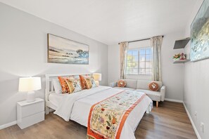 4 bedrooms, desk, travel crib, free WiFi - Elegant & Quiet 4BR Home  7 Beds 2.5BA Near 71 Fwy (Chino Hills)