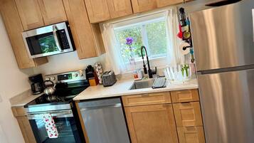 Microwave, oven, stovetop, dishwasher