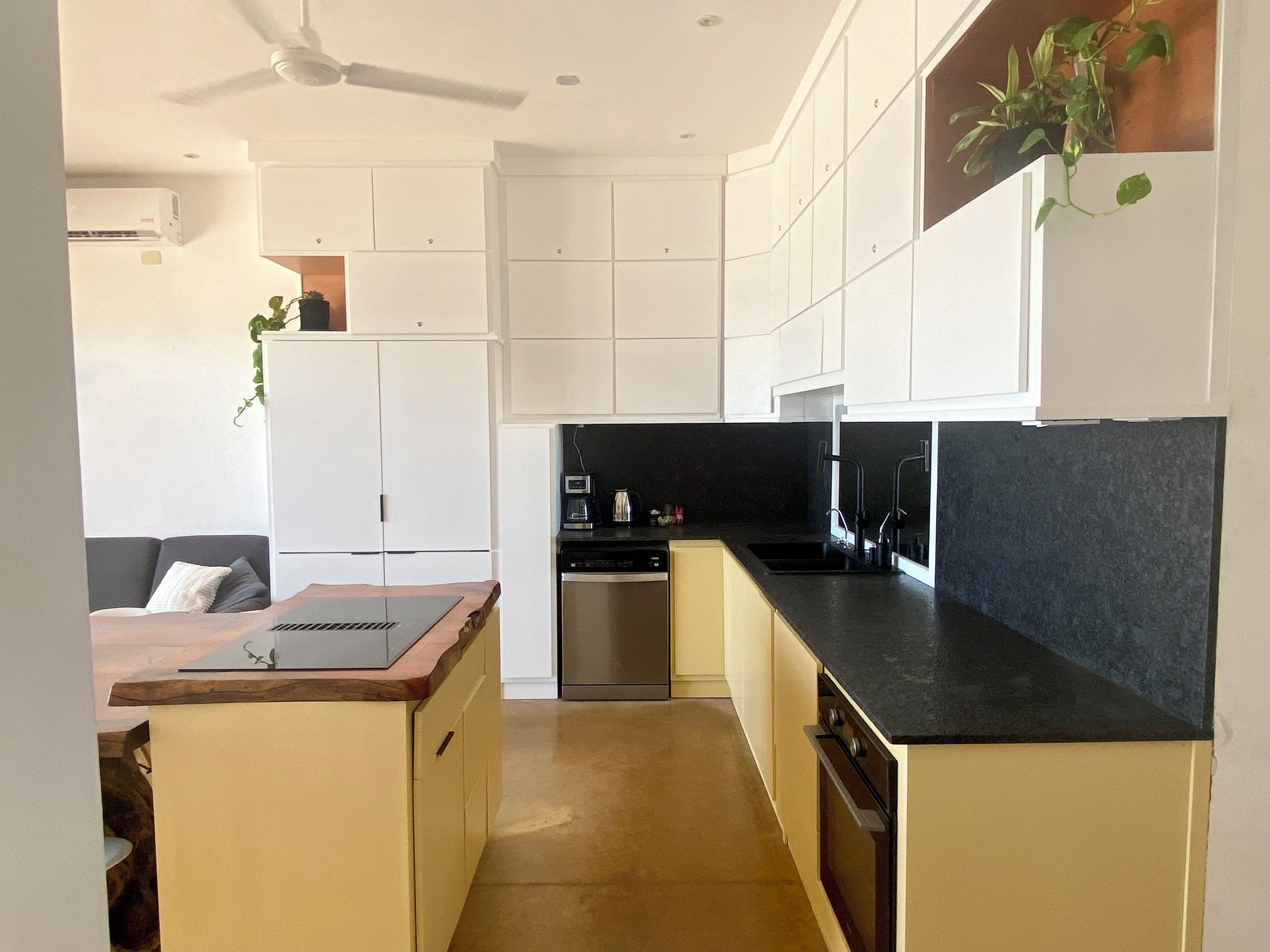 Four, plaque de cuisson