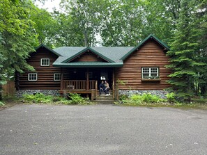Exterior - Calm Waters Cabin-RELAX :sauna/jacuzzi tub/campfire & RECREATE :water/trails/MTU (Hancock)