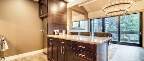 Apartment (0 Bedroom) | Interior