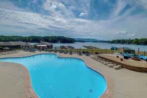 Apartment (0 Bedroom) | Interior - Smith Mtn Lake Retreat: Indoor Pool/hot Tub Access (Huddleston)