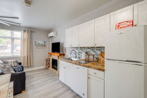 Apartment (0 Bedroom) | Interior - Smith Mtn Lake Retreat: Indoor Pool/hot Tub Access (Huddleston)