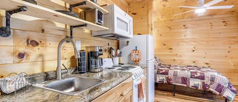 Apartment (0 Bedroom) | Interior