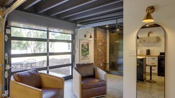 Apartment (0 Bedroom) | Interior