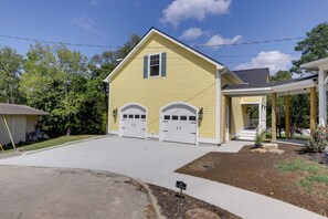 Apartment (0 Bedroom) | Interior