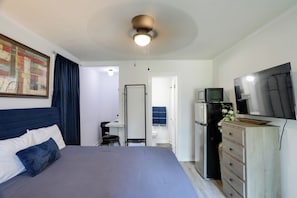 Apartment (0 Bedroom) | Interior