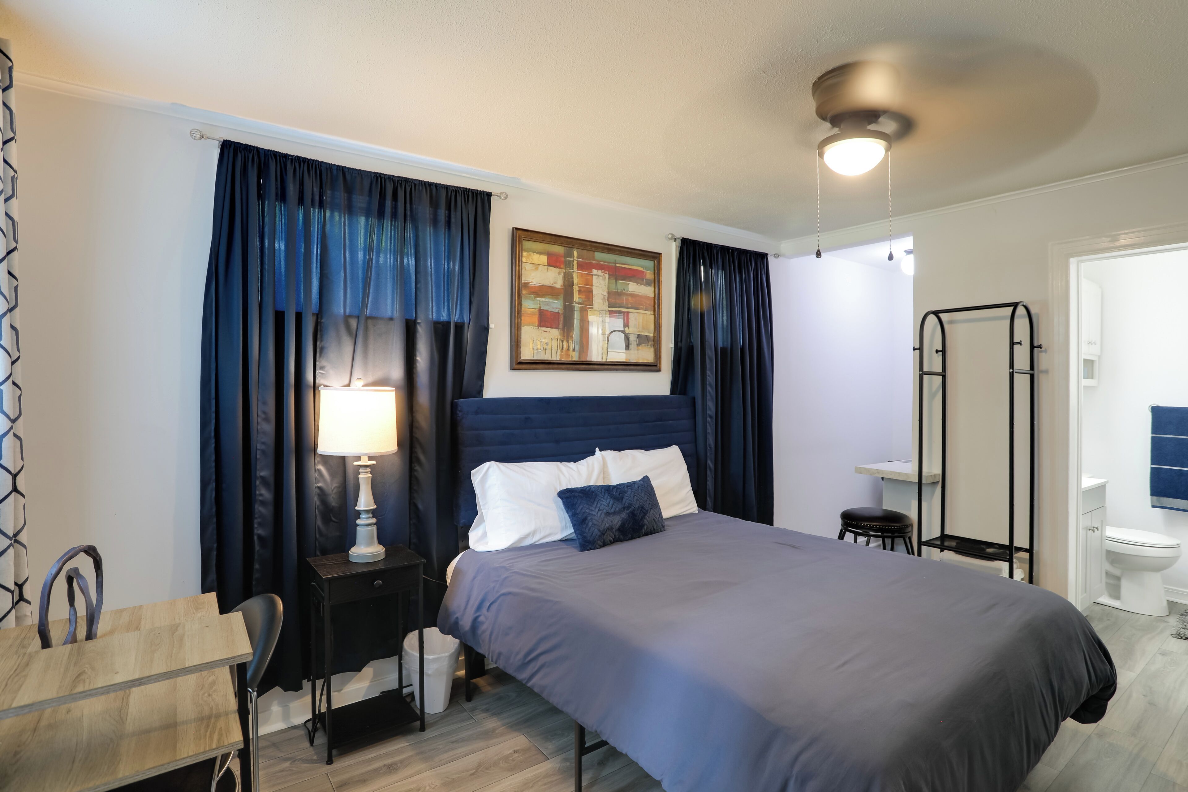 Apartment (0 Bedroom) | Interior