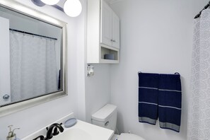 Apartment (0 Bedroom) | Interior