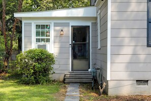 Apartment (0 Bedroom) | Interior - < 1 Mi to Dtwn: Updated Studio in North Greenwood! (Greenwood)