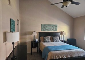 3 bedrooms, desk, iron/ironing board, free WiFi