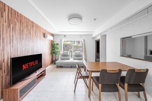 Téléviseur à écran plat de 50 po avec télévision numérique