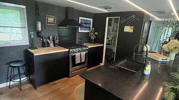 Microwave, oven, stovetop, dishwasher