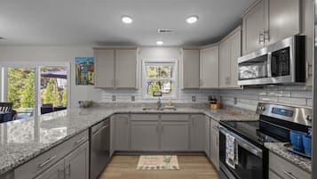 Microwave, oven, stovetop, dishwasher