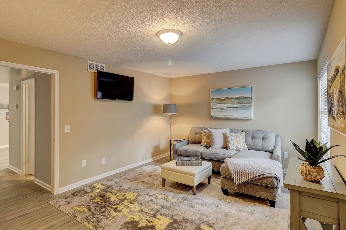 House (2 Bedrooms) | Front of property