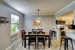 Floor plan - Hilton Head 2BR Escape w/ Pool & Sofa Bed (Hilton Head Island)