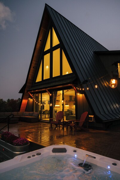 Stowe A-Frame, Sauna, Hot Tub, Theater, Game Room, Arcade, Gym