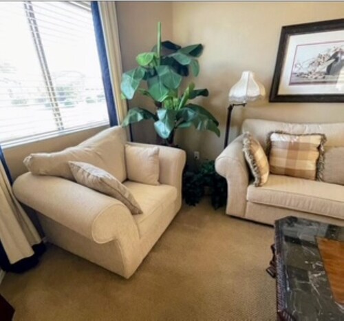 Sunny Maricopa spacious Vacation Home. Clean 3Bd/2Bath. Close to everything