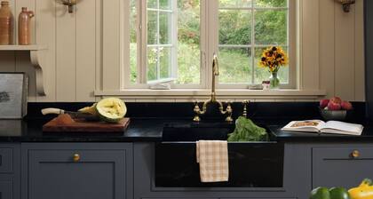 Restored Historic Farmhouse Near Kezar Lake & Country Club