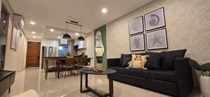 Smart TV - Condominio de Lujo Frente al Mar en ZONA DORADA Eleve Tower. (Mazatlán)