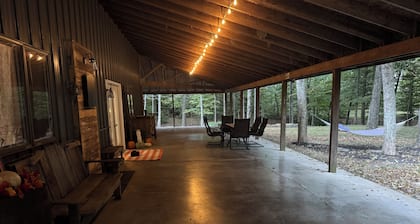 10 Private Acres -5 Min to World Equestrian Center - Firepit & Trailer Parking