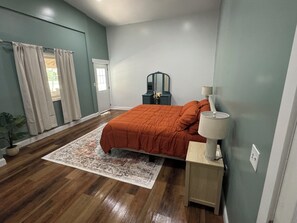 3 bedrooms, iron/ironing board, travel cot, free WiFi