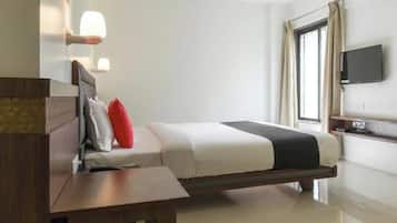 Escritorio, wifi gratis y ropa de cama