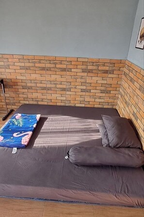 Double Room | Desk, rollaway beds (surcharge), WiFi (free), bed sheets - Griya Prasetaya (Wonosari)