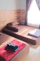 Escritorio, camas plegables/adicionales, wifi gratis y ropa de cama