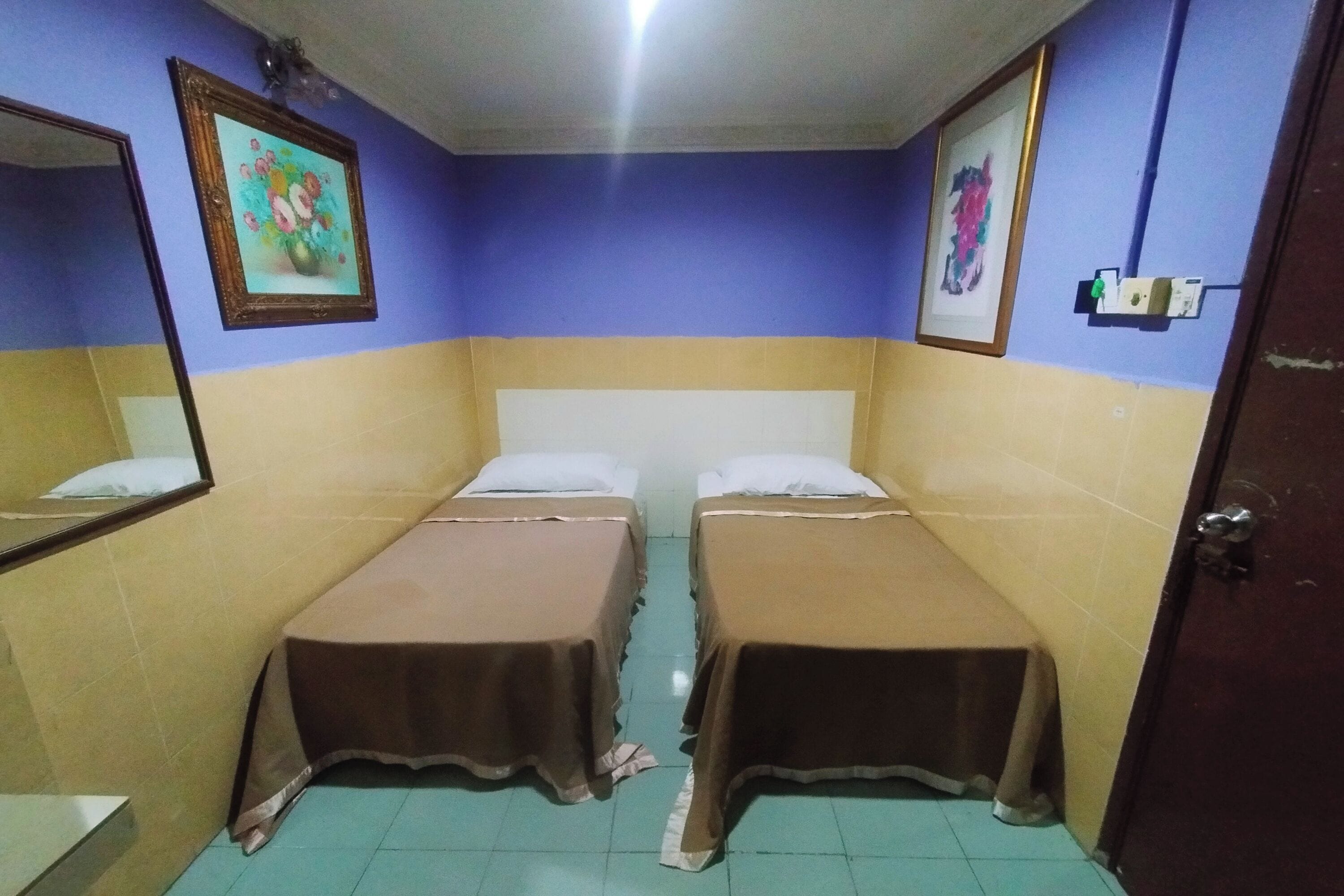 Kamar Single | Meja kerja, setrika/meja setrika, Wi-Fi gratis, dan seprai linen