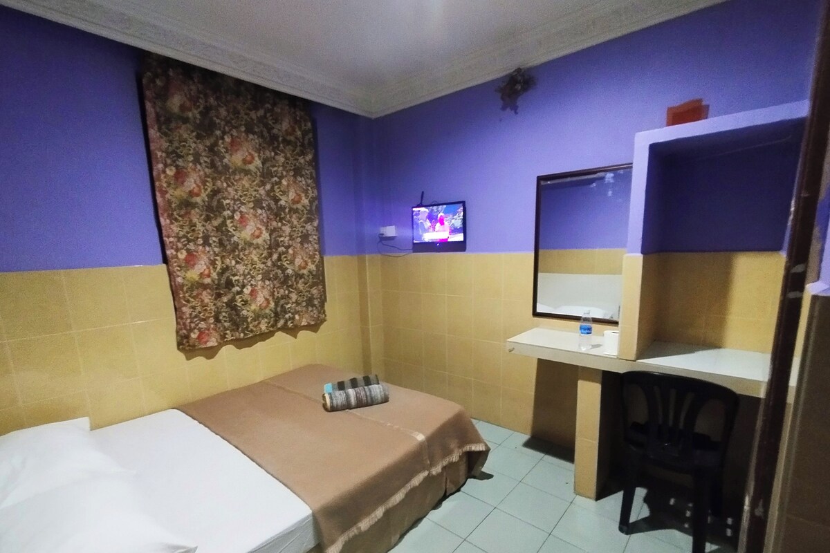 Standard Queen Room with Window - KLCC VIEW